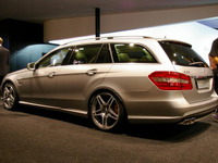 【フランクフルトモーターショー09】メルセデスベンツ Eクラス ワゴンにAMGモデル 画像
