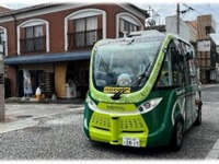 レベル2で夜間も走行、自動運転EVバス実証を佐賀県嬉野温泉で開始…マクニカなど3社 画像