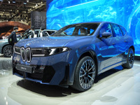 「実物は想像以上」BMWの新デザイン採用した新型『iX3』日本初公開で話題に、「テスラの次はこれ」の声も 画像