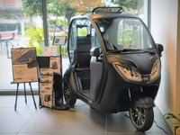 造船技術から生まれた3輪電動モビリティ「NEO-ONE」、東京・二子玉川の蔦屋家電プラスで体感展示 画像