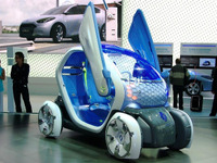 【フランクフルトモーターショー09】ルノー トゥイジー…超小型EVコンセプト 画像