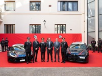 伊国家憲兵隊、マセラティとアルファロメオの高性能車両2台導入…臓器と血液を緊急輸送 画像