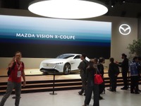 マツダ株価が急伸…業績上方修正、配当実施を好感 画像