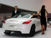 【フランクフルトモーターショー09】プジョー RCZ のダブルバブル 画像