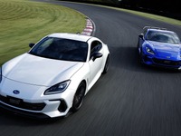 スバル『BRZ』に「STI Sport TYPE RA」、モータースポーツ技術投入で300台限定発売…497万2000円から 画像