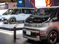 「ハイエース」にガチンコ勝負!? 斬新デザインの乗用＆商用バン、キア『PV5』が日本初上陸…ジャパンモビリティショー2025 画像