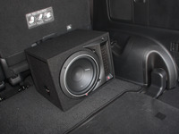 「ボックスサブウーファー」なら本格サウンドを手軽に得られる！［イン・カー・リスニング学…低音強化編］ 画像