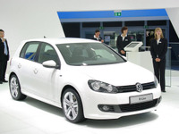 【フランクフルトモーターショー09】VW ゴルフ にスポーティな「Rライン」 画像