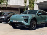 ポルシェ『カイエン』新型、史上最強1156馬力のフル電動SUVに…1335万円から 画像