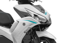 「かっこいいな…」「普通に欲しい」インドで発表、ヤマハの新型電動スクーター2モデルに日本のファンも注目！ 画像