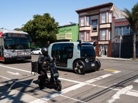 アマゾン傘下Zoox、完全自動運転タクシーの一般試乗プログラム開始…米サンフランシスコ 画像