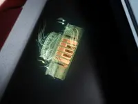 ベントレー、ドアオープン時にオーナー専用パーソナライズアニメーション投影可能に…DLP技術を進化 画像