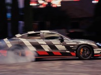 メルセデスAMG 『GT 4ドアクーペ』次期型、プロトタイプ公開…ブラピとF1ジョージ・ラッセルが披露 画像