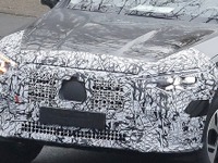 メルセデスベンツ『GLC』改良新型、ドデカグリル採用！ 車内には第4世代MBUXインフォテインメント 画像