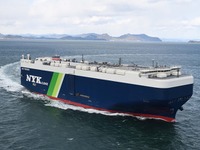 日本郵船の新造自動車専用船、古野電気の自律航行システム搭載 画像