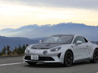 稀代のライトウェイトスポーツ、いよいよ現役に幕！ アルピーヌ『A110』最終モデル×3に蓼科で緊急試乗 画像