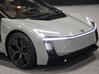 「このまま出て欲しい」「かっこいい！」既成概念を壊す、次世代トヨタ『カローラ』の姿に注目集まる 画像