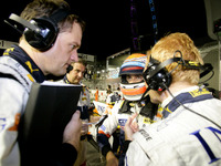 ルノー、全面謝罪…故意にクラッシュ 画像