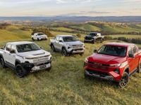 トヨタ『ハイラックス』新型、まずはディーゼルの5グレードを豪州発売…約355万円から 画像