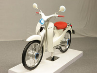 【東京モーターショー09】ホンダのEV-Cub はもうちょっと未来 画像