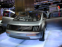【ソウルショー2002速報】GM『ハイワイヤー』、実用化も近い? 画像
