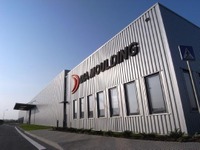 三菱樹脂、スロバキアのプラスチック成形部品生産子会社の工場が操業 画像