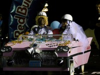 ［写真蔵］レッドブル・ボックスカートレース…面白マシン その3 画像