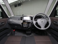 【東京モーターショー09】日産 ルークス、広さと利便性を追求 画像