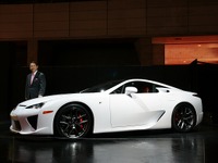 【東京モーターショー09】レクサス LFA…最後に求める味 画像
