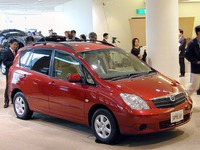 トップは俺だ!!　ホンダ『フィット』年間販売1位---ホンダ車は初めて 画像