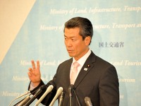 馬淵副大臣「公共交通機関を意識してない」…高速道路1000円 画像