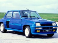 ルノー、サーキット走行会…参加車がすごい　11月14日 画像