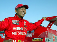 【ダカールラリー2003】休息日…篠塚、パリ空港から救急車 画像