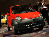 【スズキ『ツイン』誕生】これまでの軽自動車とは異なるキュートなデザイン 画像