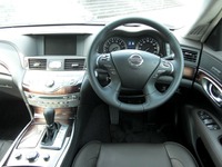 【日産 フーガ 新型発表】艶感や勢いを感じるインテリア 画像