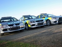 世界のはたらくじどうしゃ写真蔵…勤労感謝の日　御用だあッ 画像