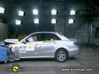 【ユーロNCAP】メルセデスベンツ Eクラス の衝突テスト［動画］ 画像
