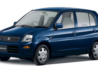 三菱 ミニカ、全車ハイマウントストップランプ装備 画像