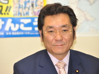 暫定税率水準の維持「国民に謝りたい」…松木けんこう議員 画像