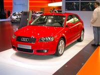 【ジュネーブショー2003写真蔵】精悍になったアウディ『A3』がわかる 画像