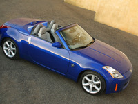 【ニューヨークショー2003出品車】日産『350Zロードスター』…『フェアレディ』のオープンですね 画像