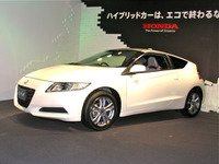 【ホンダ CR-Z 発表】スポーツカーとしてこだわった部分、割り切った部分 画像