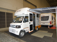 【名古屋キャンピングカーフェア10】レース技術が活かされた軽キャンパー 画像