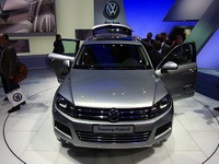 【ジュネーブモーターショー10】VW トゥアレグ ハイブリッド…約12.2km/リットルの好燃費 画像