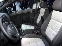 【ジュネーブモーターショー10】VW クロスゴルフ…最新 ゴルフ 顔にイメチェン 画像