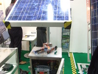 【FC EXPO10】ツリー型の太陽発電キット 画像