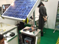 【FC EXPO10】ツリー型の太陽発電キット 画像