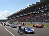 ［FSWリニューアル5周年］抽選で旅行券、全員にステッカー 画像