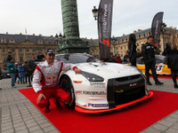 日産 GT-R、FIA GT1選手権マシン…パリで公開 画像