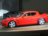 【マツダ『RX-8』発表】販売の中心は北米市場---3万台 画像